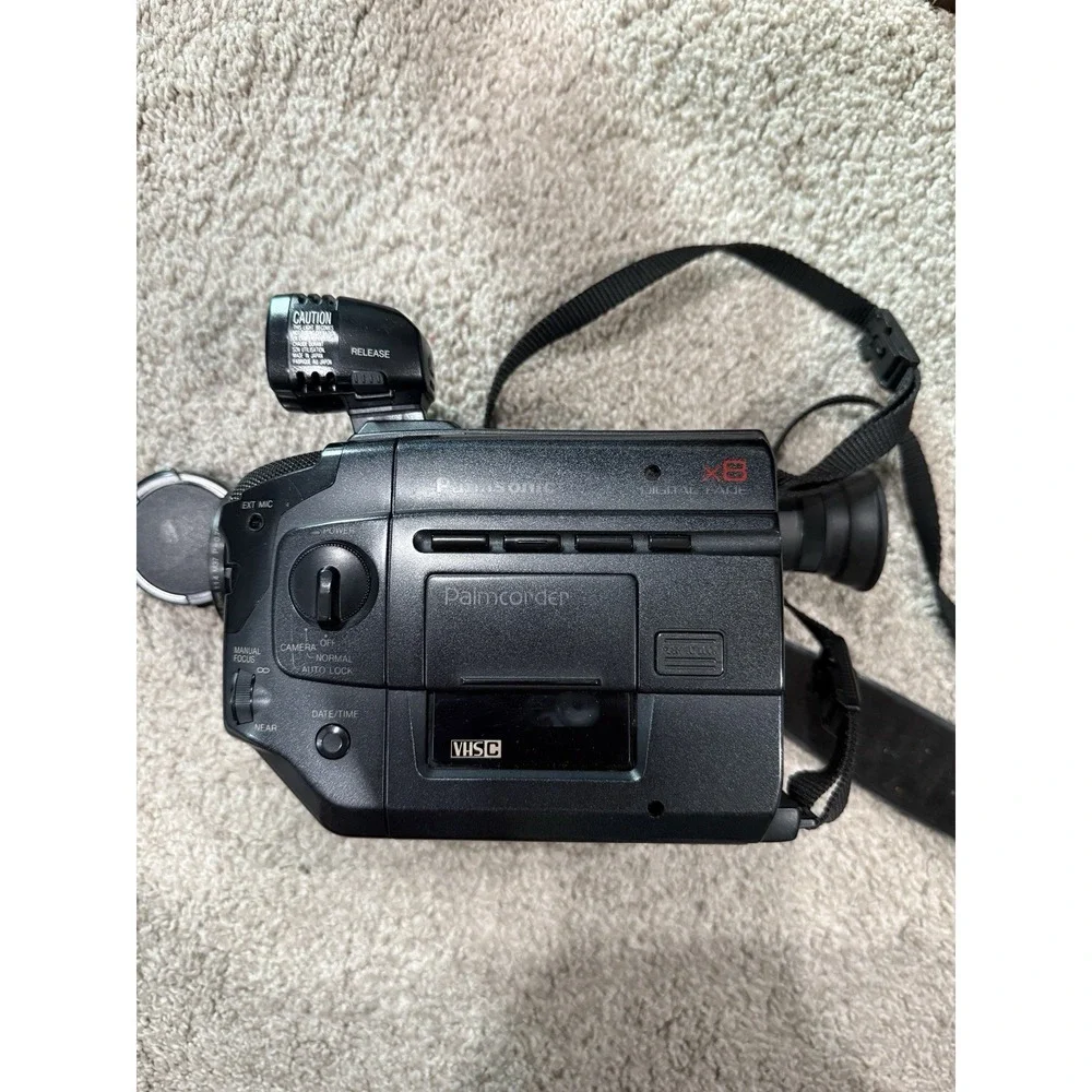 Panasonic Palmcorder PV-22 Camcorder‎ Video Camera x8 Digital Fade - Not Tested
